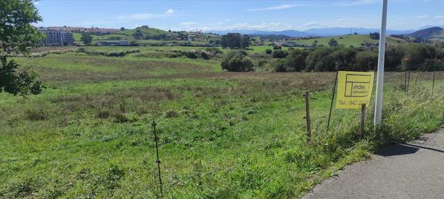 Finca Rústica en Pol. 11. Parcela 6. Sta. Cruz de Bezana