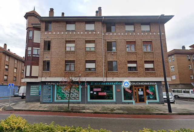 Venta de Local Comercial en Cartes