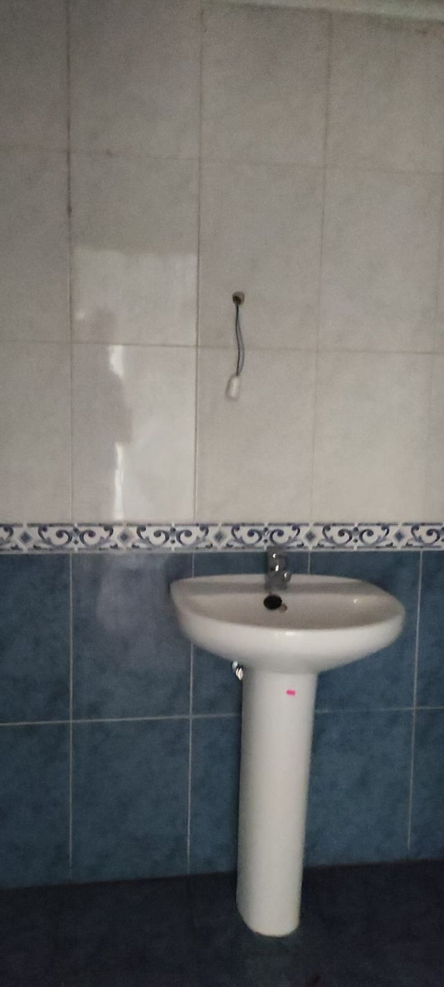 Pisos y Garajes en Ramales de La Victoria