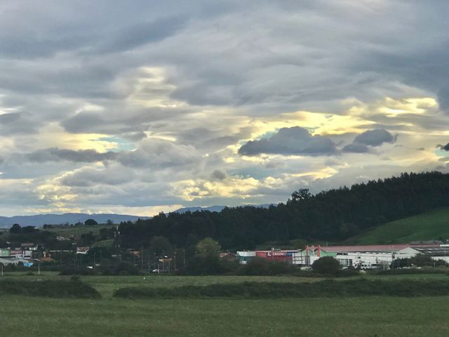 Venta de 13 Suelos Urbanizables Residenciales en Mompia-Santa Cruz de Bezana