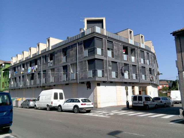 Local en Calle Emilio Mier 1. Torrelavega.